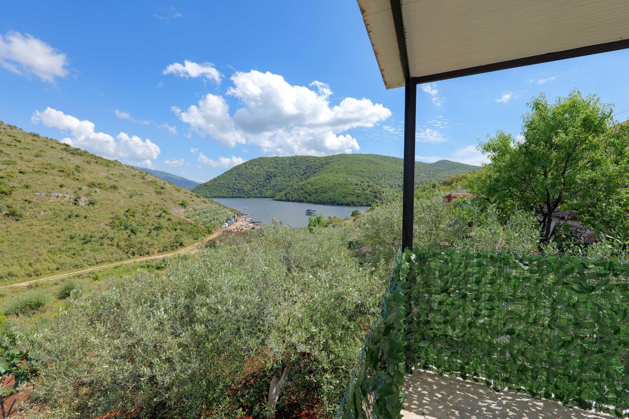 Lago Calmo Villa Ksamil Exteriör bild