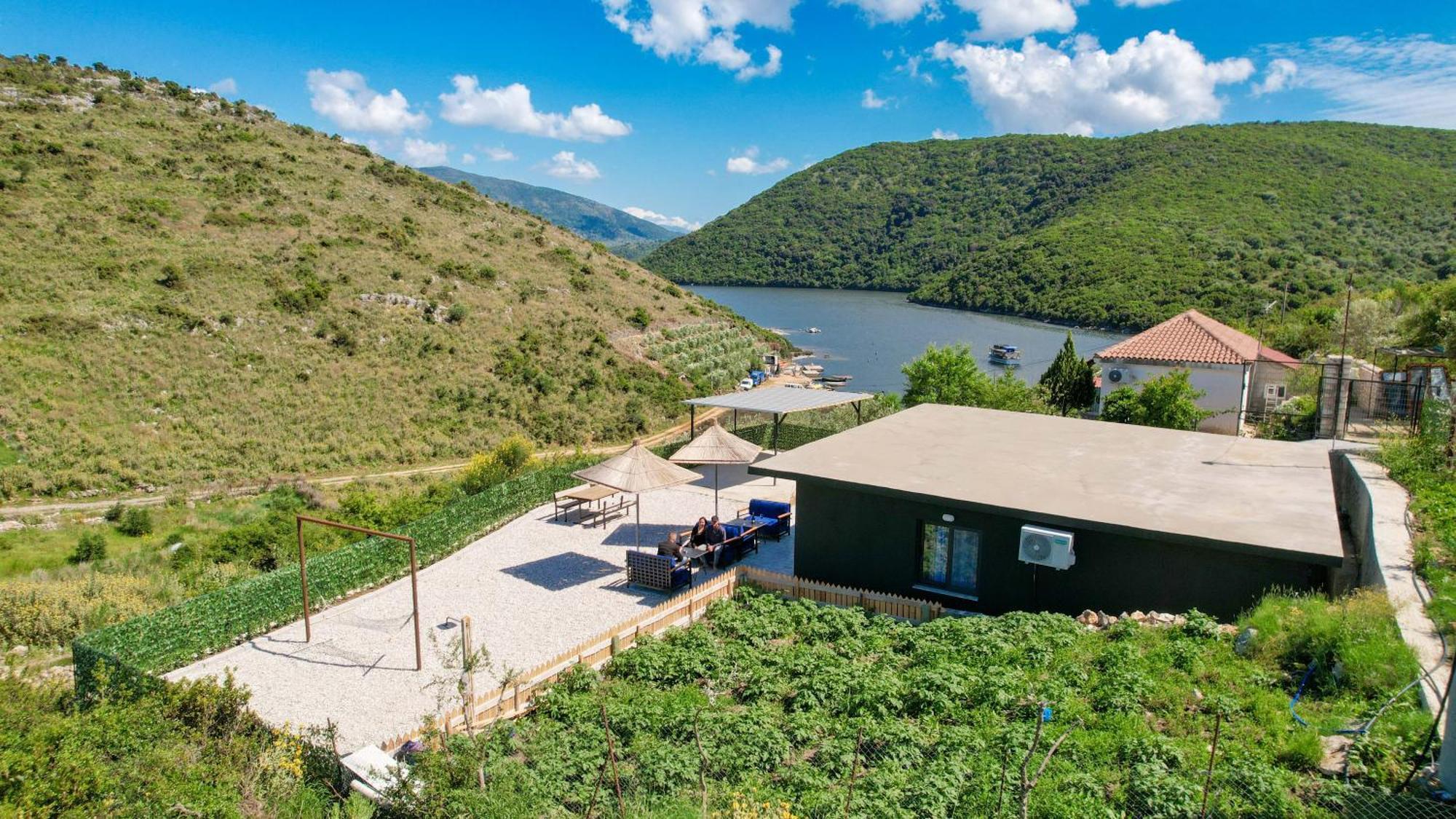 Lago Calmo Villa Ksamil Exteriör bild